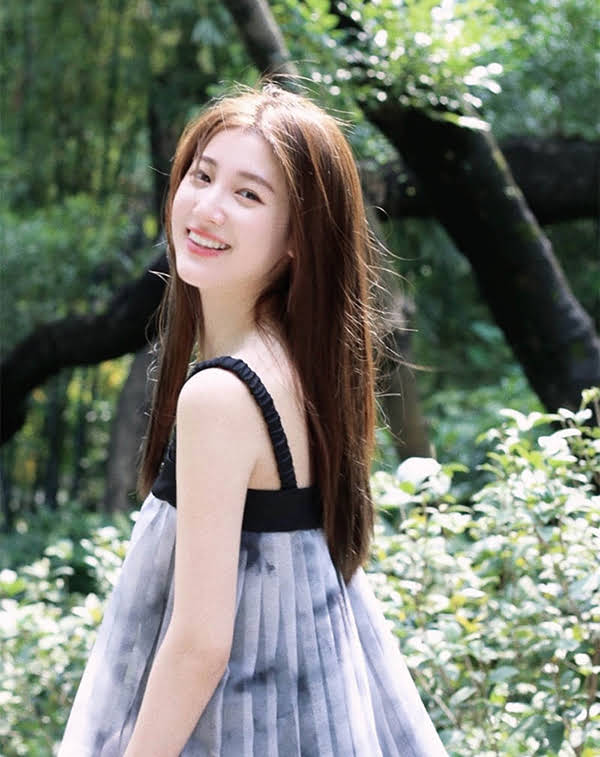 图片[17]-【经典收藏美图集合】20000+美女高清图片让你的收藏夹更加丰富多彩-EB图库