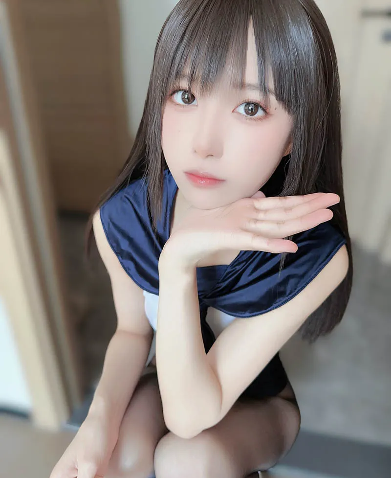 图片[2]-布丁大法 – 蓝色连体泳衣-EB图库